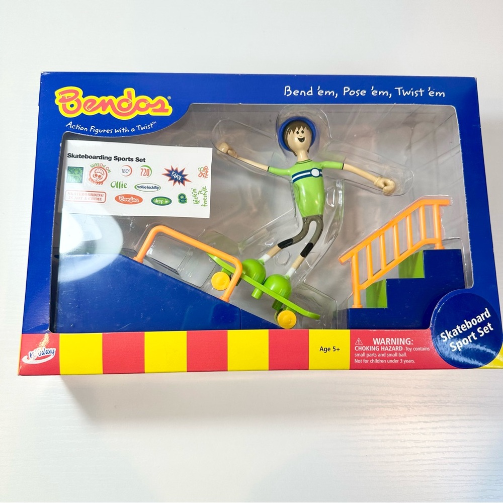 Bendos Kid Galaxy Set Skateboards Sport Set 2001 Y2K Collectible Figures